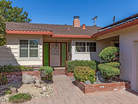 3rd image of 1535 Alisal Ave