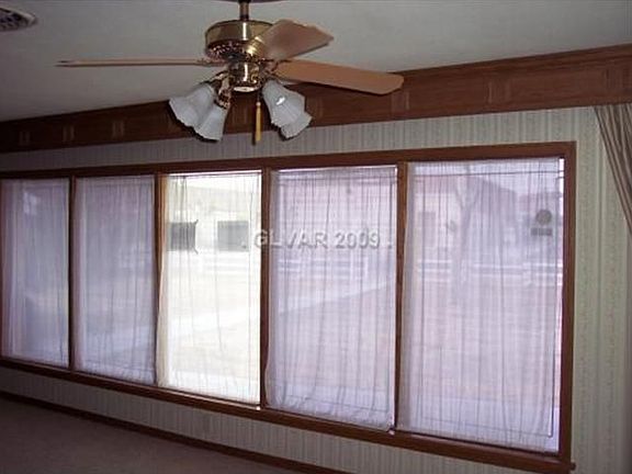 4th image of 1122 Virginia City Ave