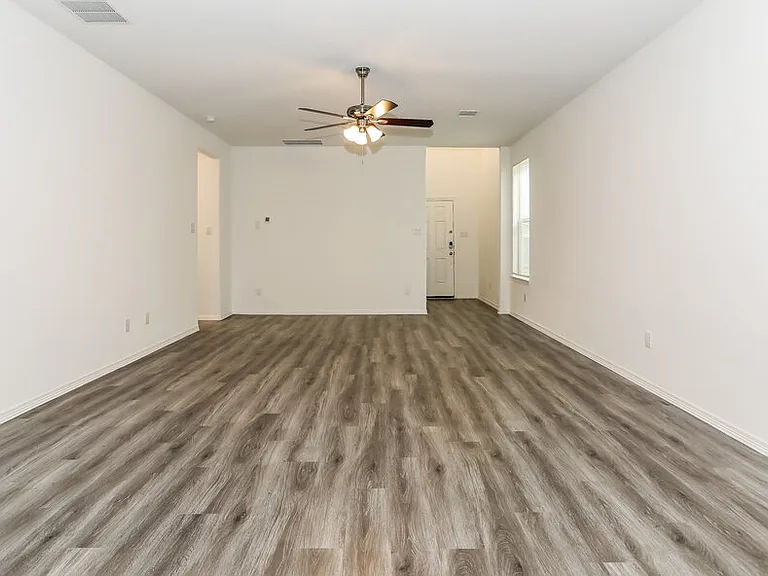 16726 Rover Ln — Photo 5
