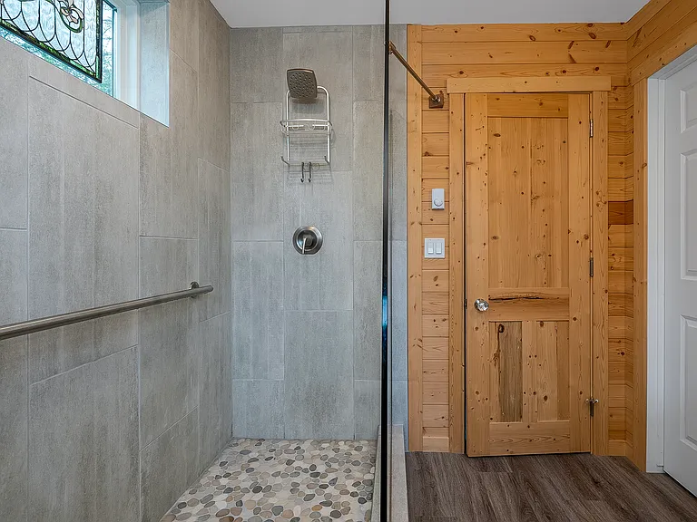 140 River Bend Ct — Photo 16