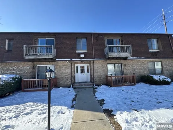 2-10 Montgomery St, Bloomfield, NJ 07003