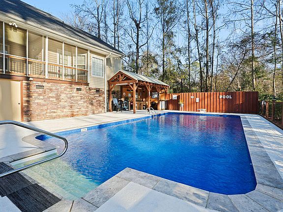 5th image of 1814 Birch Dr