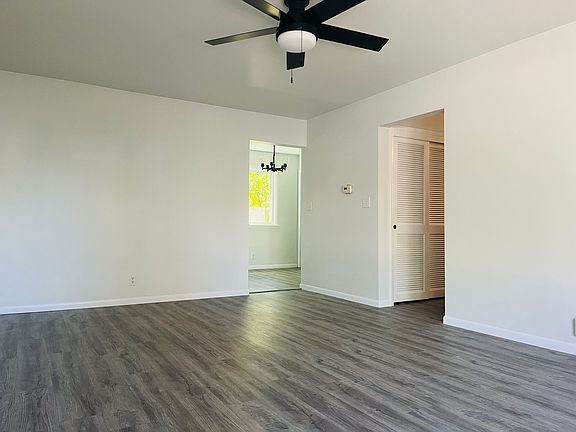 3rd image of 528 E Juniper Ln