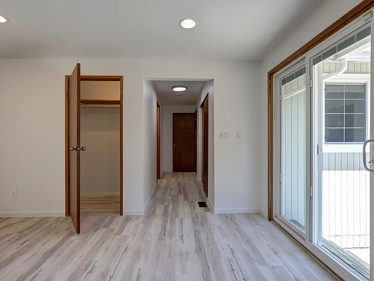 8015 NE 143rd St — Photo 9