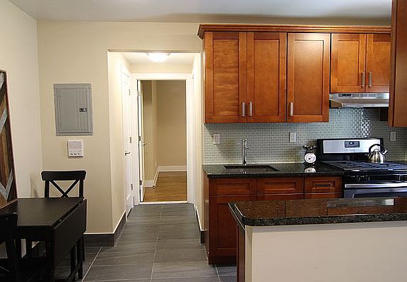 5th image of 20-52 31st St APT C1
