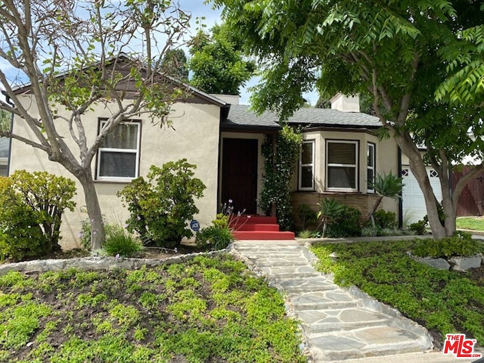 1st image of 2235 W India St