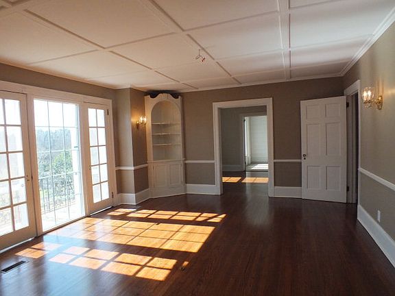 5th image of 521 Highland Park Dr SW