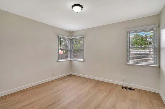 737 Chestnut St — Photo 7