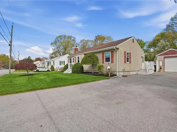 153 Falcon Ave, Warwick, RI 02888