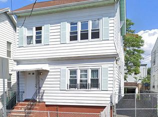 222 W End Ave, Newark, NJ 07106