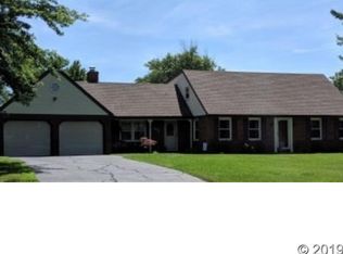 142 Parkview Dr, Madison, IN 47250