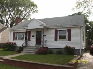 10 Acre Dr, Johnston, RI 02919