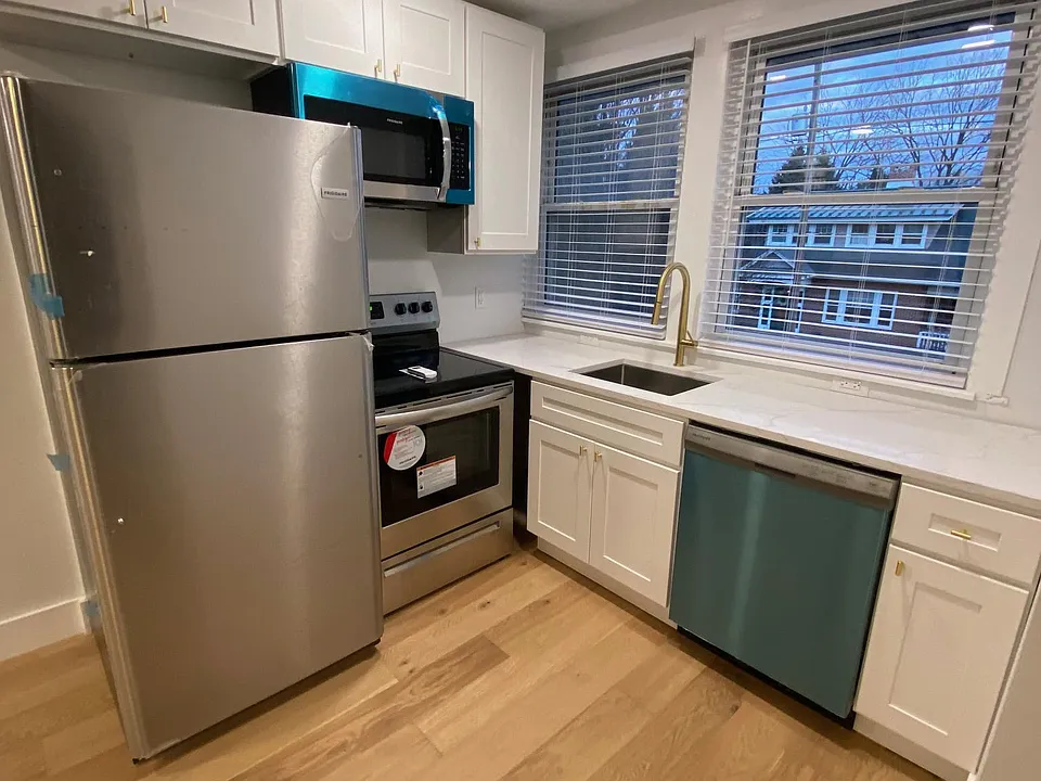 321 Summit St #1