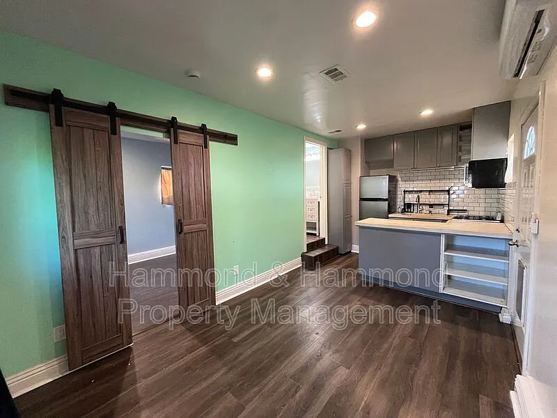 1 bed, 1.0 bath, $1,995 — Photo 4