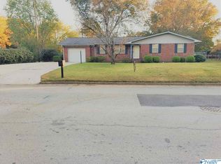 303 Betty St SW, Decatur, AL 35601