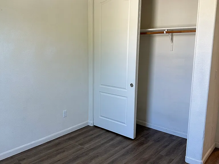 2131 Topaz Ct — Photo 13