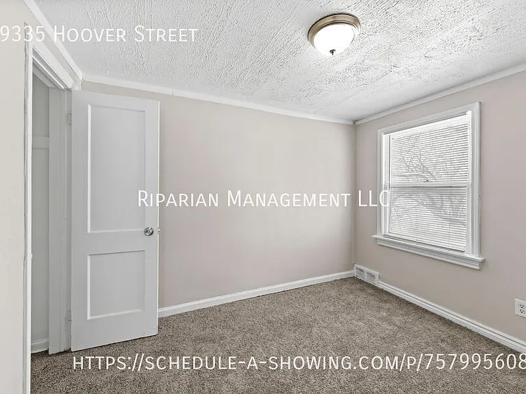 19335 Hoover St — Photo 7