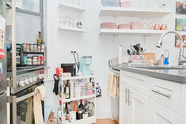 Rented by Living New York | media 7