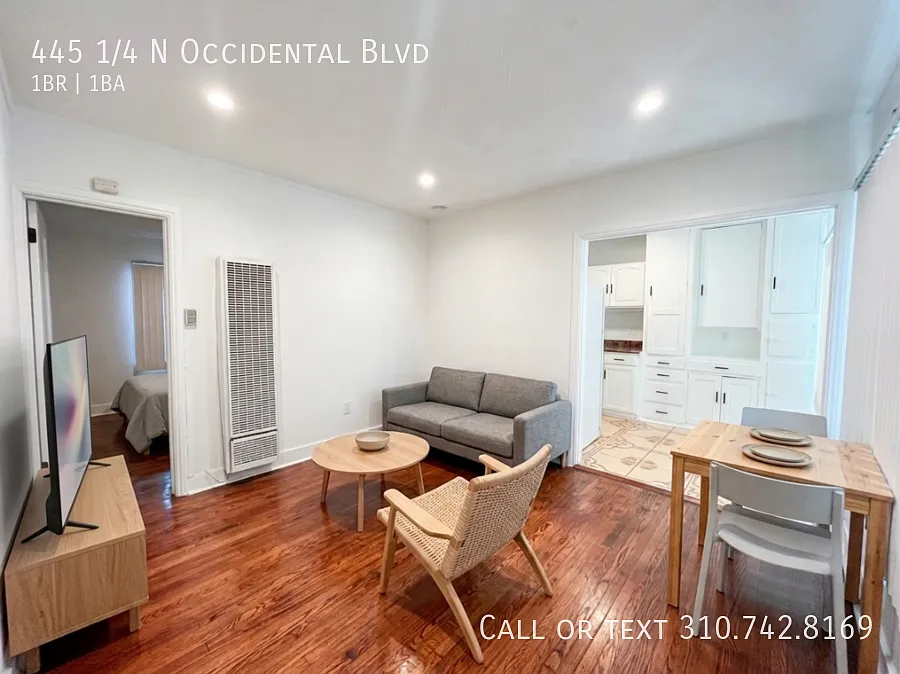 445 1/4 N Occidental Blvd