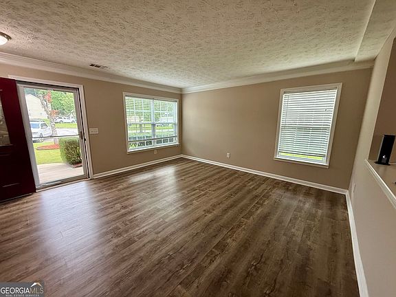 3rd image of 432 Red Maple Way
