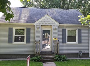 1230 Wallgate Ave, Waterloo, IA 50701