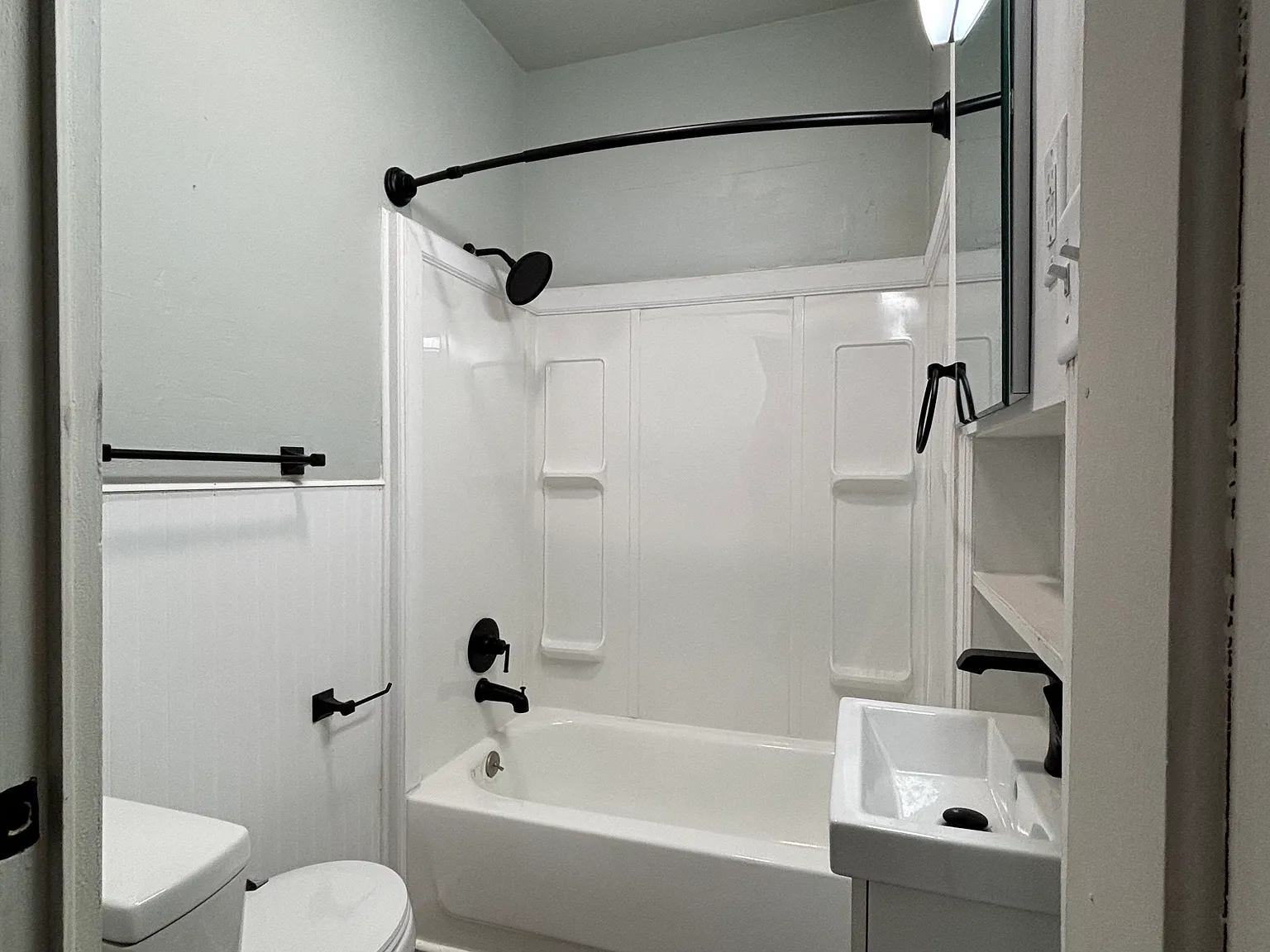 Studio, 500 sqft, $875 — Photo 3