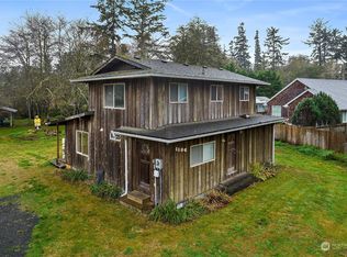 1106 30th St, Seaview, WA 98644