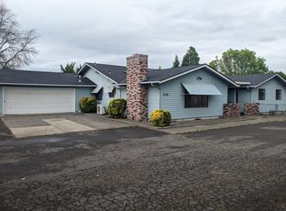 2776 Springbrook Rd, Medford, OR 97504