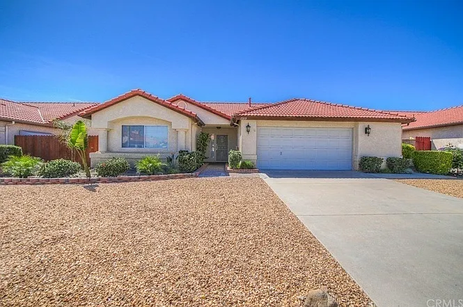 1319 Zirconia St — Photo 1