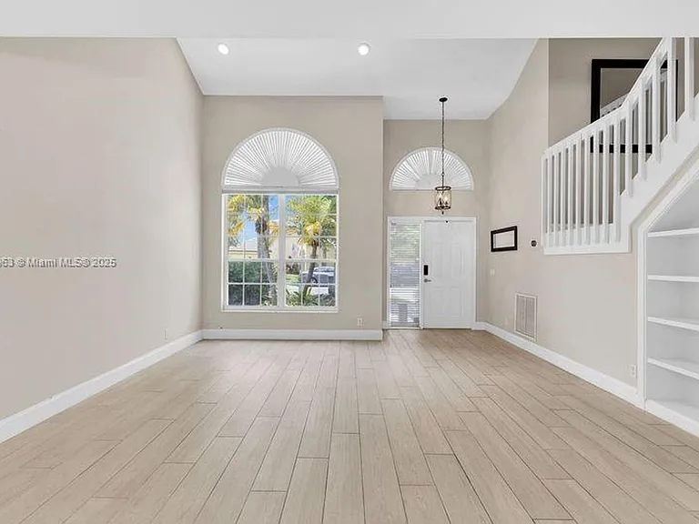 10766 Crescendo Cir #X — Photo 4