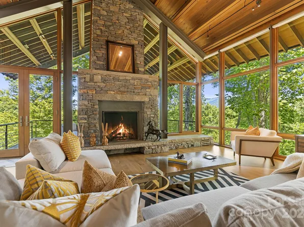 1674 Preserve Rd #6, Sylva, NC 28779