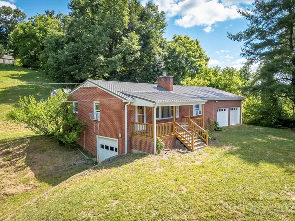 126 Madison Heights Dr, Marshall, NC 28753