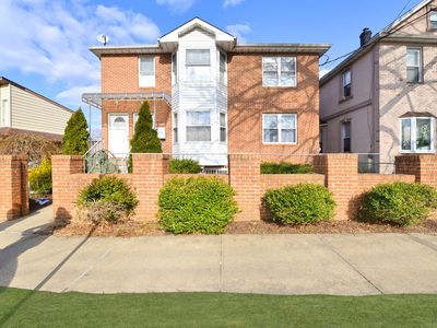59-19 Fresh Meadow Ln, Fresh Meadows, NY, 11365