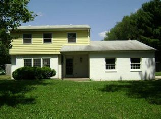 4006 Iroquois Trl, Kalamazoo, MI 49006