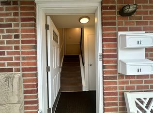 6 Haws Ln APT B1, Flourtown, PA 19031