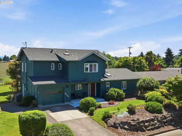 33626 Paiute Ln, Eugene, OR 97408