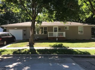 617 S 11th St, Clear Lake, IA 50428