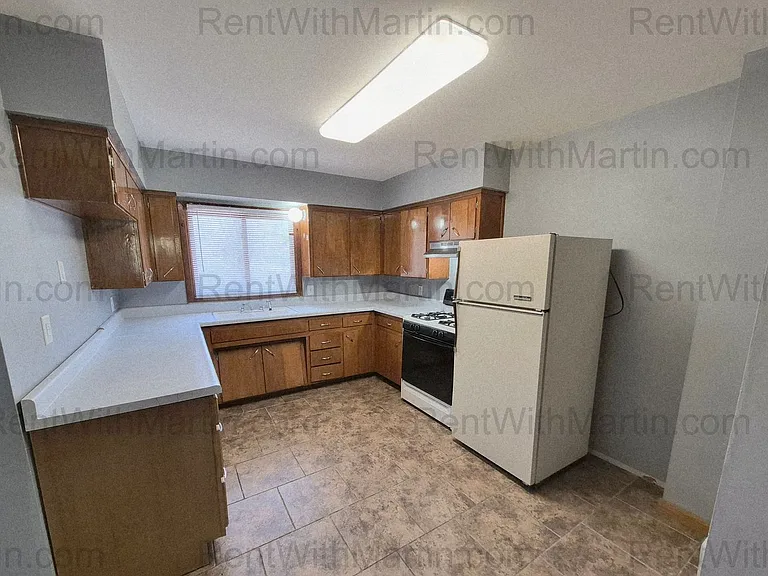 237 Miriam Dr — Photo 15