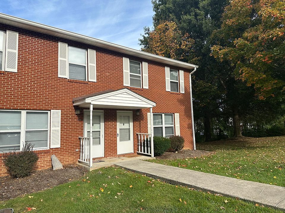 1st image of 415 Janie Ln