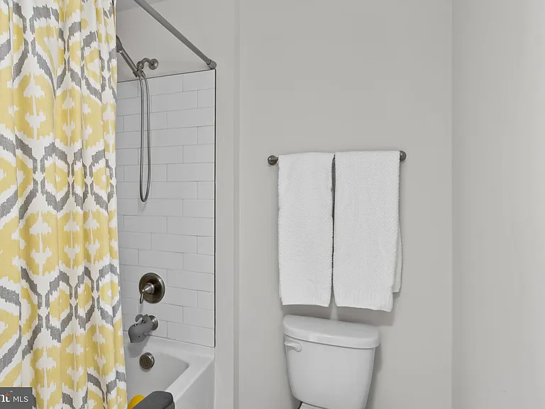10 Roberta Way — Photo 21