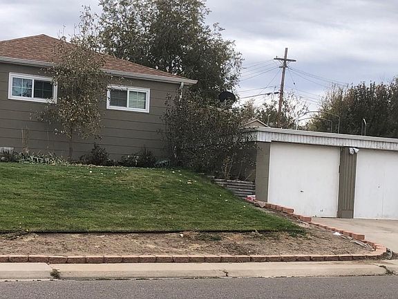 2nd image of 1801 S Knox Ct
