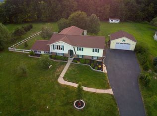 53 Scenic Ct, Mount Bethel, PA 18343