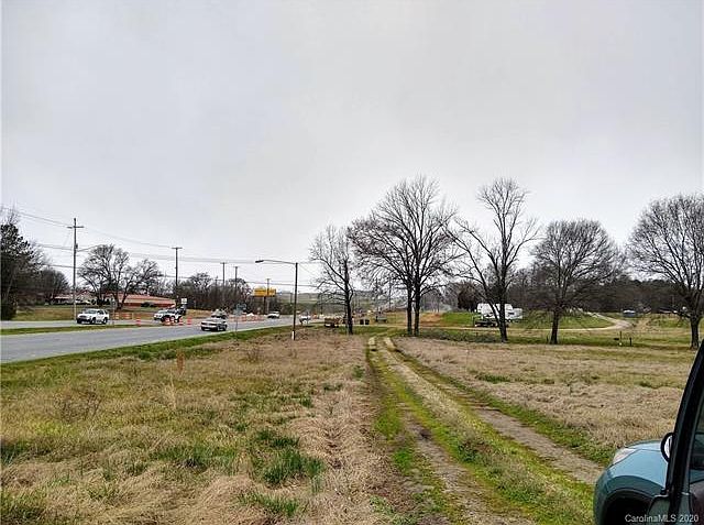 1st image of 4320 Concord Pkwy S