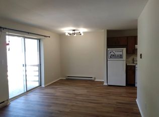 778 Broad St APT D, Chambersburg, PA 17201