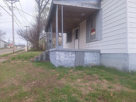 3rd image of 120 Watts St
