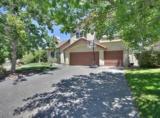 29 Oxford Ct, Petaluma, CA 94952