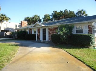 1095 E Coast Dr, Atlantic Beach, FL 32233