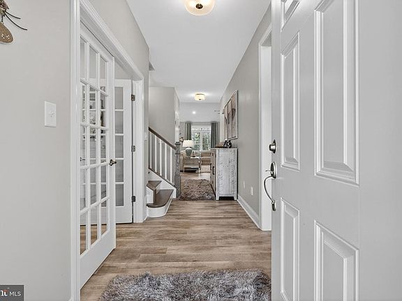 5th image of 32143 Lynch Rd