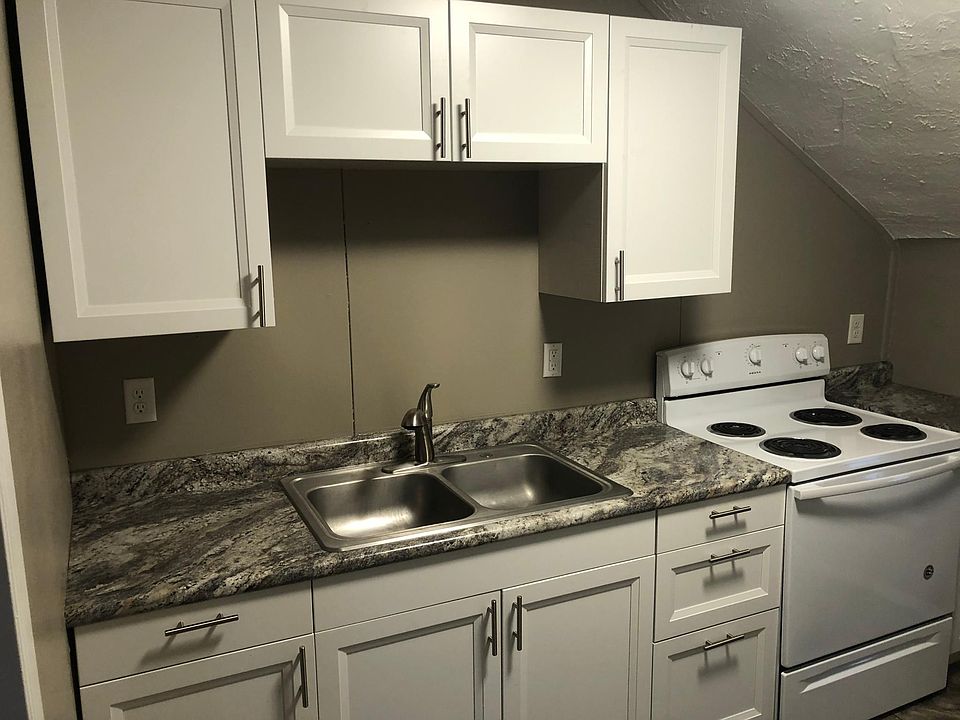 Kitchen - New Cabinets and Countertops!