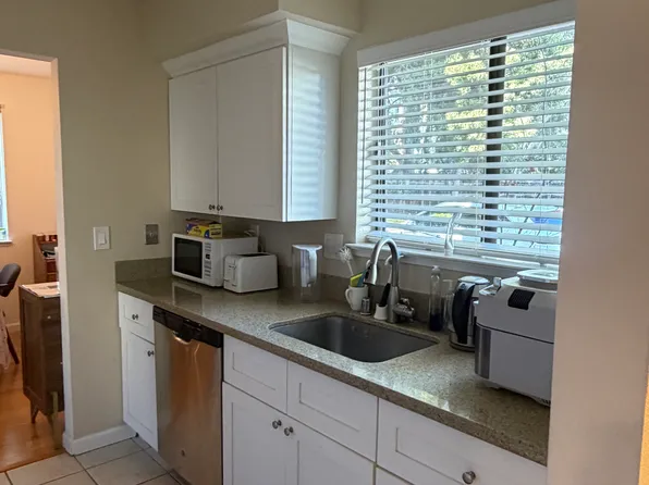 (undisclosed Address), Palo Alto, CA 94306